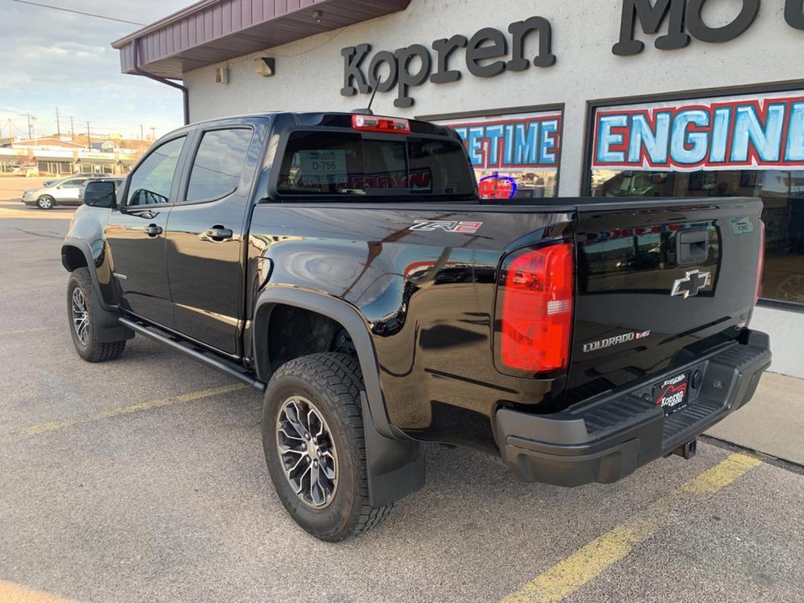 2019 BLACK /Jet Black Chevrolet Colorado 4WD ZR2 (1GCGTEEN8K1) with an V6, 3.6L engine, 8-speed automatic transmission, located at 222 N Cambell St., Rapid City, SD, 57701, (866) 420-2727, 44.081833, -103.191032 - <b>Equipment</b><br>This vehicle has a clean CARFAX vehicle history report. This Chevrolet Colorado features a high end BOSE stereo system. An off-road package is installed on this vehicle so you are ready for your four-wheeling best. This Chevrolet Colorado features a hands-free Bluetooth phone sys - Photo #7
