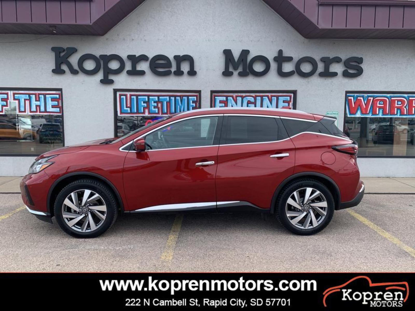 2020 Cayenne Red Metallic Nissan Murano SL (5N1AZ2CS3LN) with an V6, 3.5L engine, CVT transmission, located at 222 N Cambell St., Rapid City, SD, 57701, (866) 420-2727, 44.081833, -103.191032 - The vehicle offers Android Auto for seamless smartphone integration. This mid-size suv features a high end BOSE stereo system. See what's behind you with the back up camera on the Nissan Murano. The state of the art park assist system will guide you easily into any spot. Our dealership has already r - Photo #0