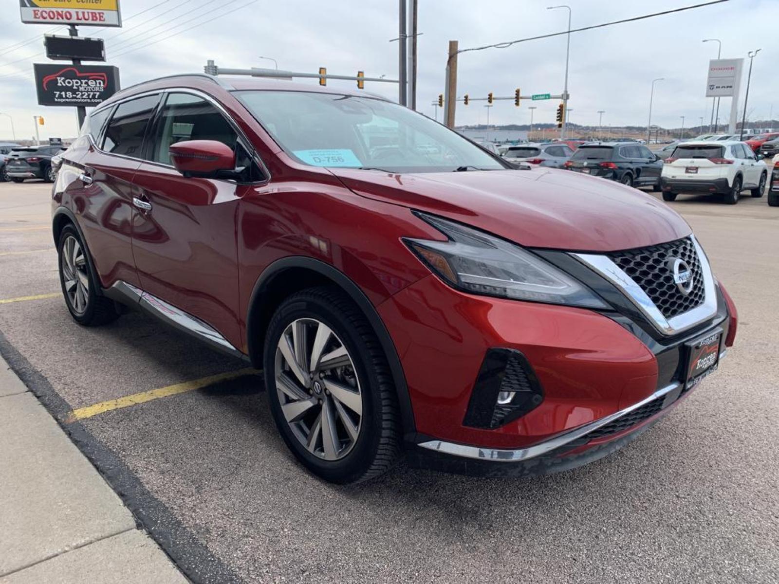 2020 Cayenne Red Metallic Nissan Murano SL (5N1AZ2CS3LN) with an V6, 3.5L engine, CVT transmission, located at 222 N Cambell St., Rapid City, SD, 57701, (866) 420-2727, 44.081833, -103.191032 - Photo #3