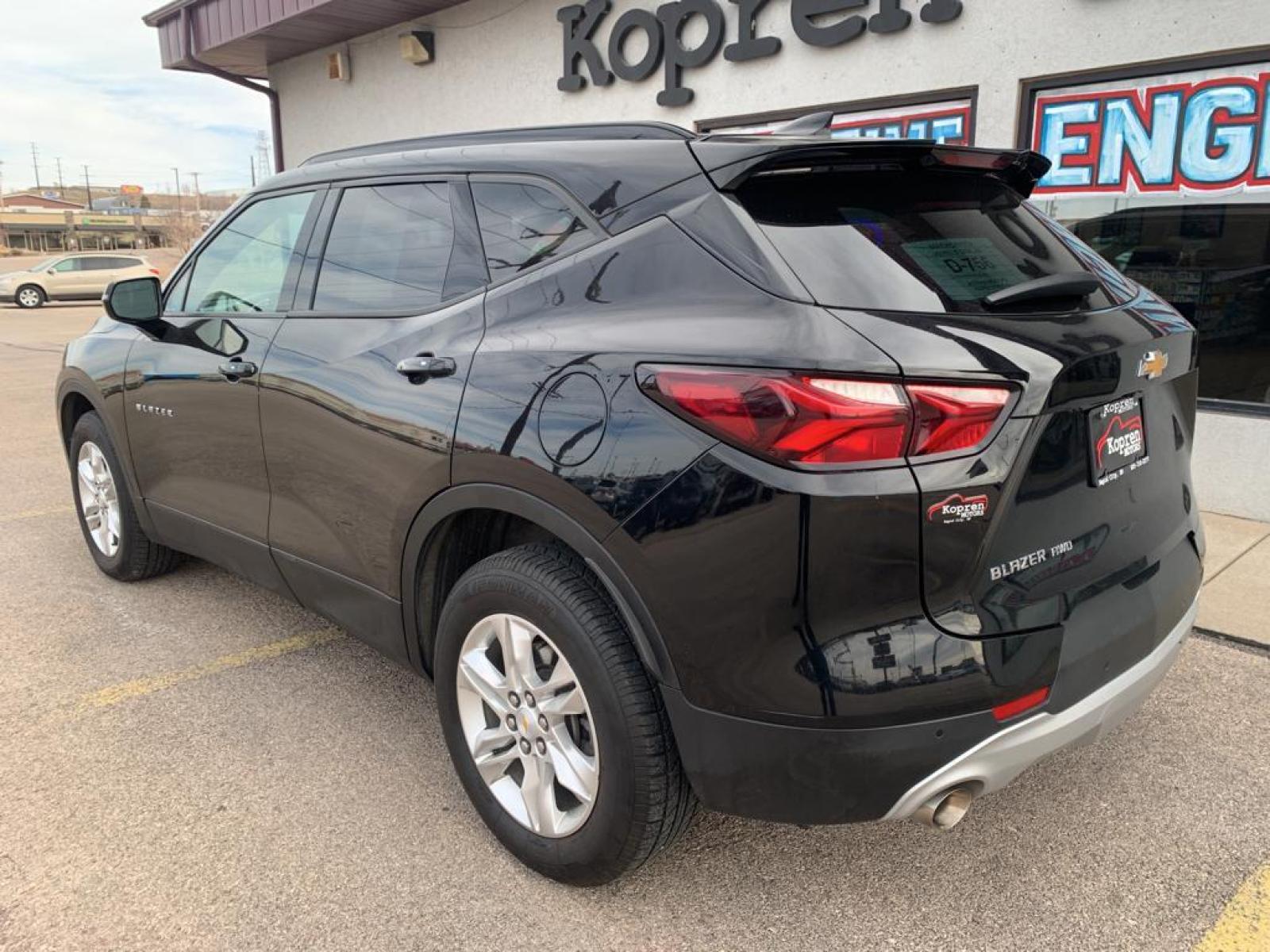 2021 BLACK /Jet Black Chevrolet Blazer LT (3GNKBHRS6MS) with an V6, 3.6L engine, 9-speed automatic transmission, located at 222 N Cambell St., Rapid City, SD, 57701, (866) 420-2727, 44.081833, -103.191032 - Photo #6