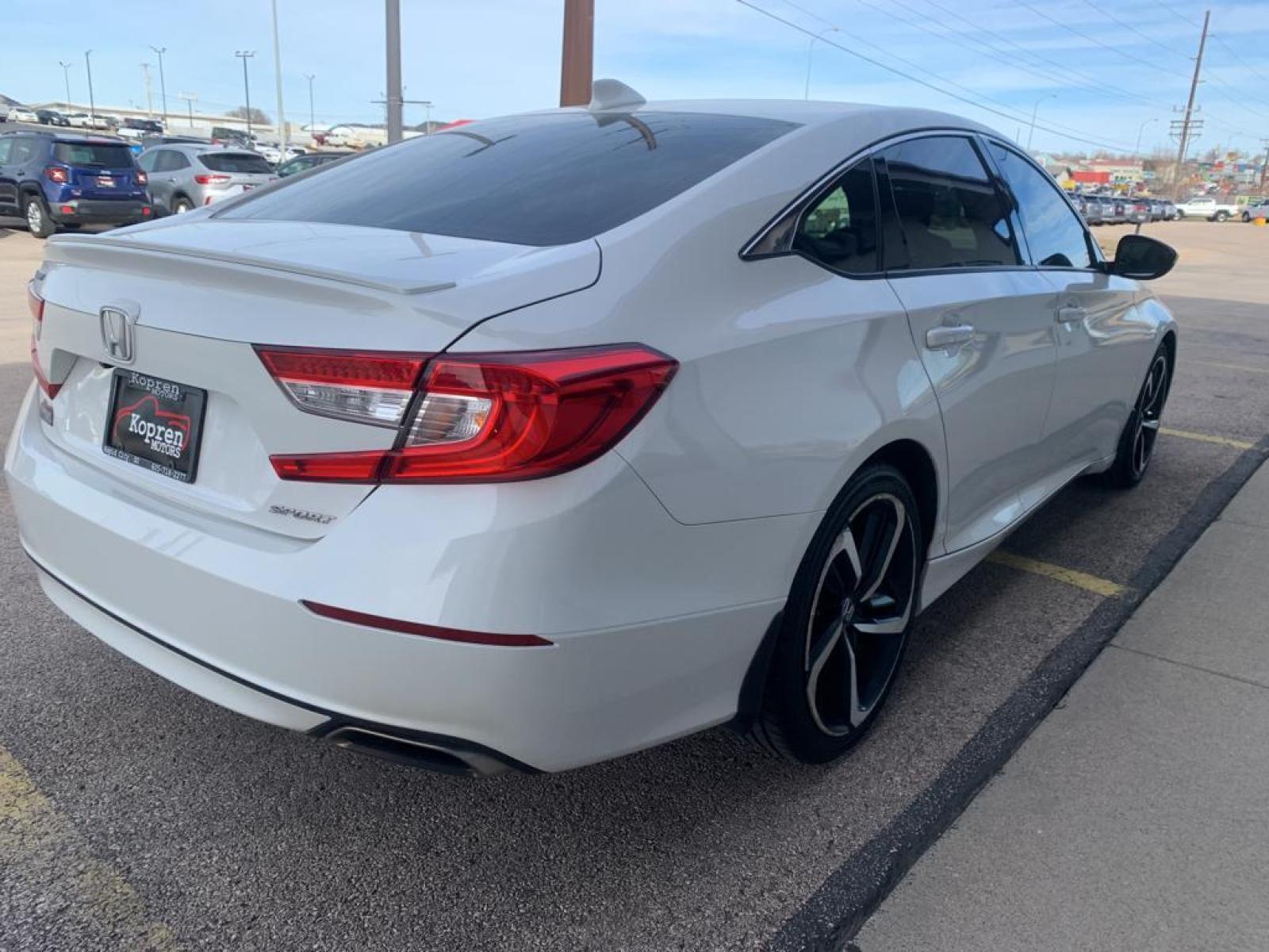 2018 Platinum White Pearl /Black Honda Accord Sport 1.5T (1HGCV1F34JA) with an L4, 1.5L engine, CVT transmission, located at 222 N Cambell St., Rapid City, SD, 57701, (866) 420-2727, 44.081833, -103.191032 - Photo #4